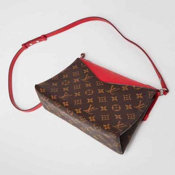 Louis Vuitton Coquelicot Epi Leather and Monogram Canvas Saint Michel Bag - Picture 2 of 10
